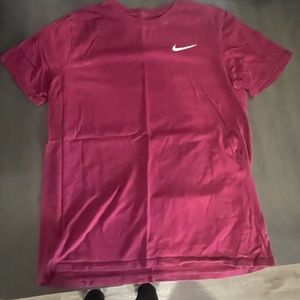 Nike T-shirt